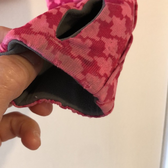 Size 8 (girls) Ivivva reversible hoodie - Picture 4 of 9